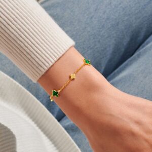 Loved By You 'Green Clover' Bracelet in Gold Plating