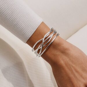 Bracelet Bar Organic Wavy Bangle In Silver Plating